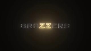 Competing Streamer Explicit Content BrainLulu & Elle Lee / Brazzers