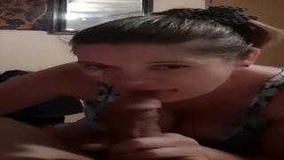 Vocal MILF devours his pleasure, dirty talk begging for release