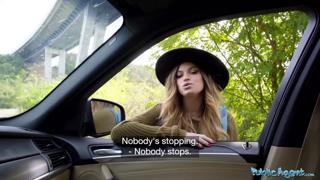 Big-titted hitchhiker Nicole Rae gets ravished by a monstrous cock🍆 in public POV blowjob