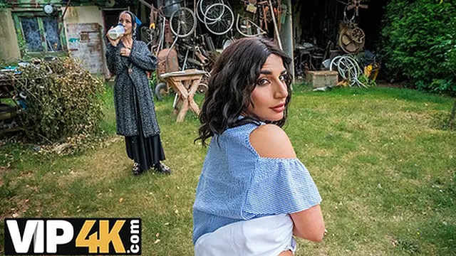 Hunter Enjoyed Outdoor Sex With a Hot Brunette