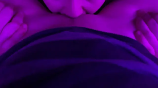 I fuck her without being seen