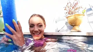 Pervy step-sis takes a bold dip with big cock